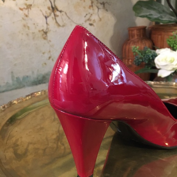 Red Patent Leather High Heels - Picture 5 of 6